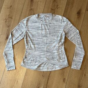 lululemon athletica Heathered Gray Long Sleeve Top